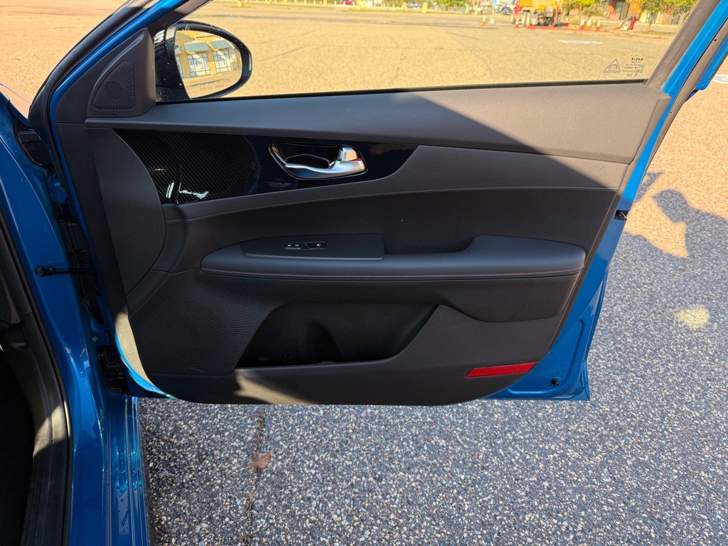 2023 Kia Forte Image 18
