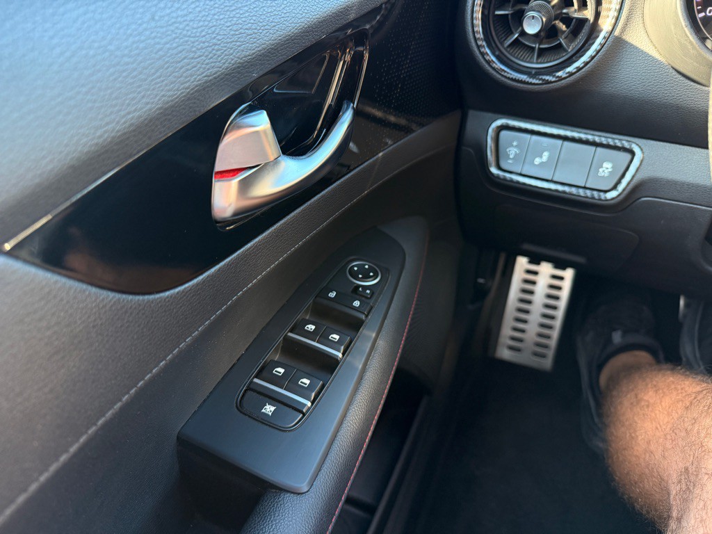2023 Kia Forte Image 25
