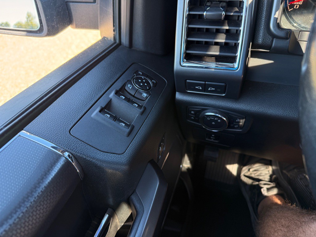 2016 Ford F-150 Image 29
