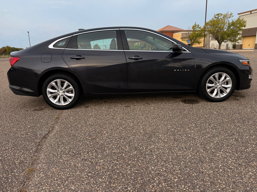 2023 Chevrolet Malibu Image 4