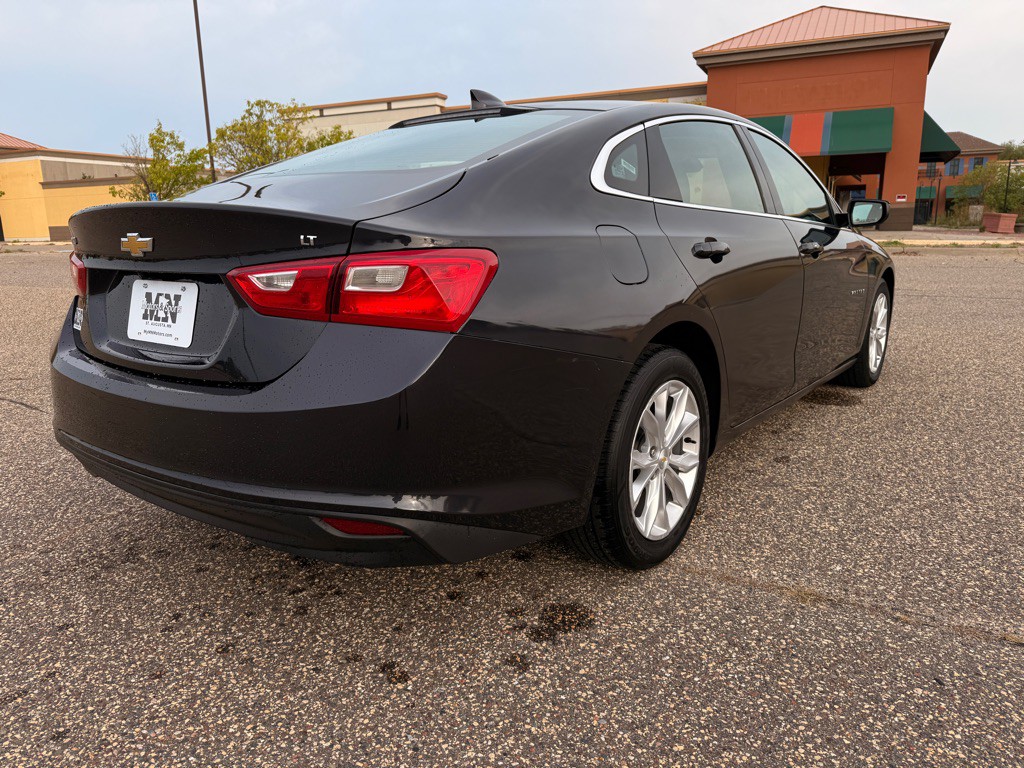 2023 Chevrolet Malibu Image 5