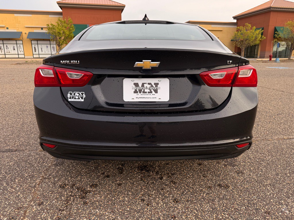2023 Chevrolet Malibu Image 6