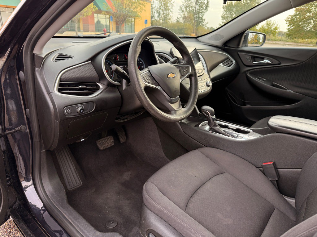 2023 Chevrolet Malibu Image 9