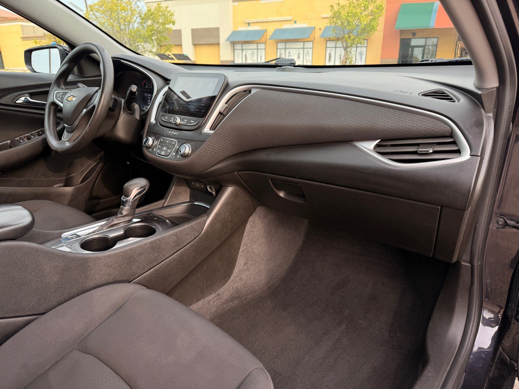 2023 Chevrolet Malibu Image 16