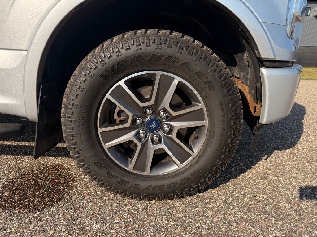 2017 Ford F-150 Image 28