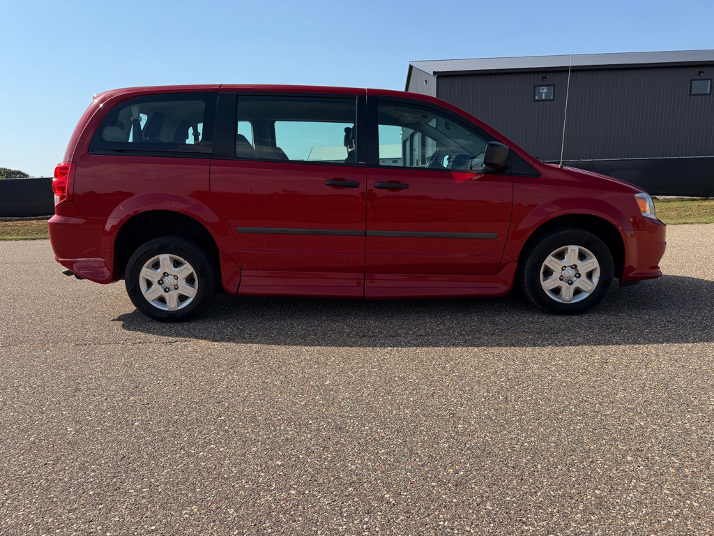 2012 Dodge Grand Caravan Image 5