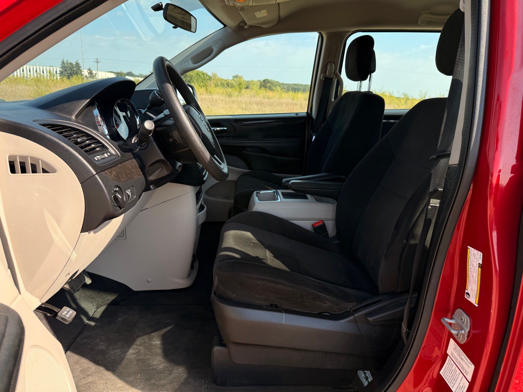2012 Dodge Grand Caravan Image 11