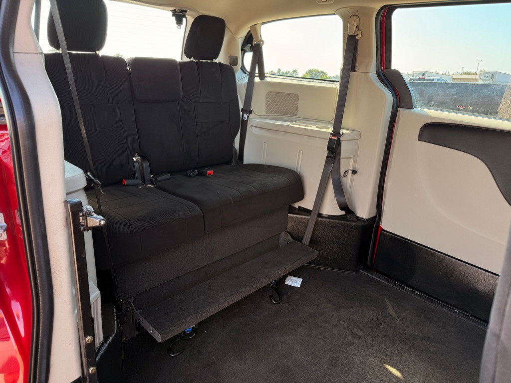 2012 Dodge Grand Caravan Image 17