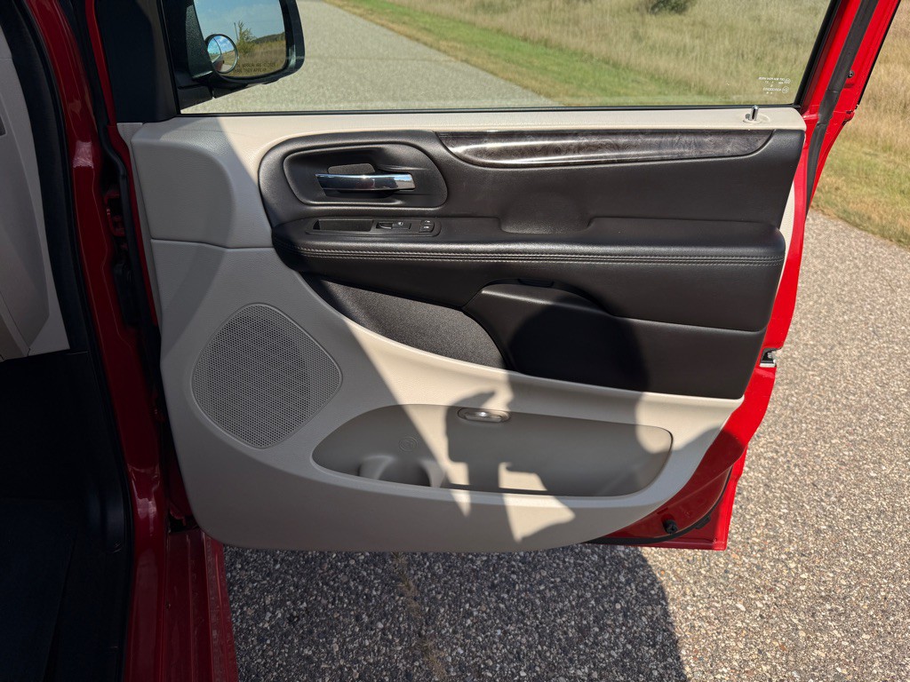 2012 Dodge Grand Caravan Image 21
