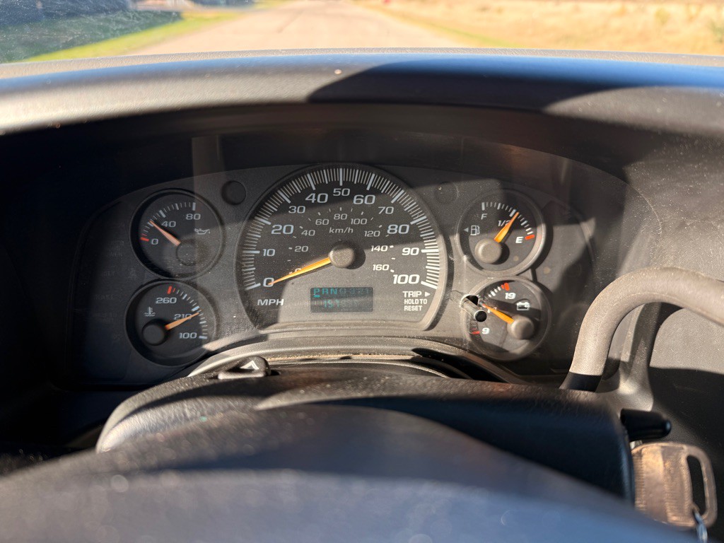 2005 Chevrolet Express Image 20