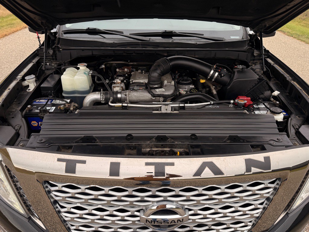2017 Nissan Titan Image 30