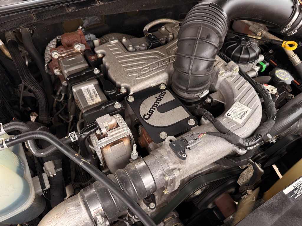 2017 Nissan Titan Image 31