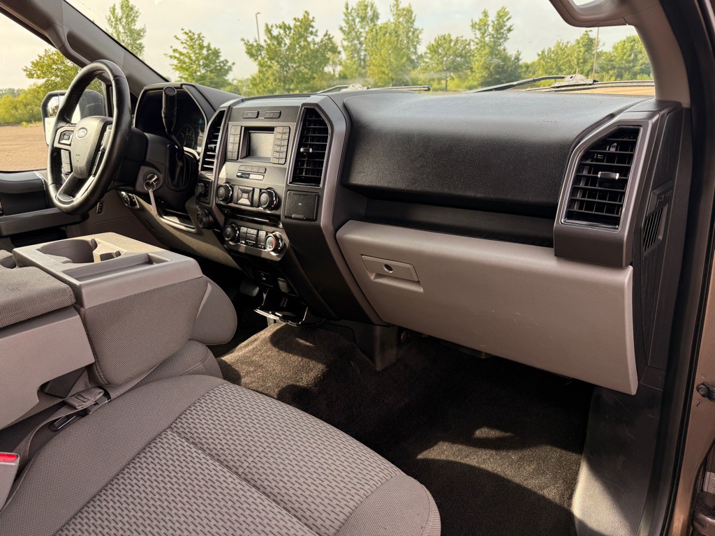 2017 Ford F-150 Image 17