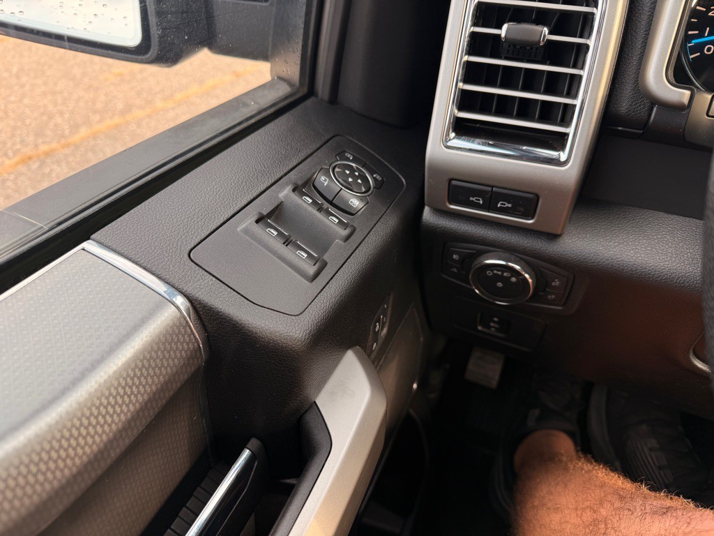 2016 Ford F-150 Image 30