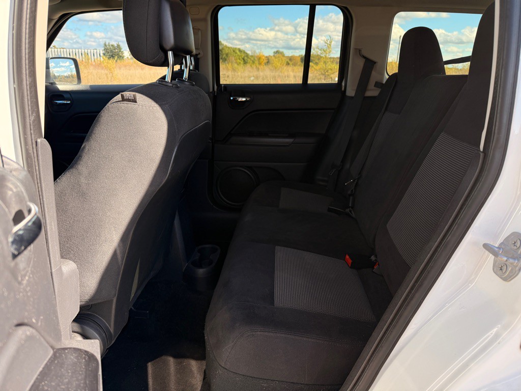 2015 Jeep Patriot Image 12