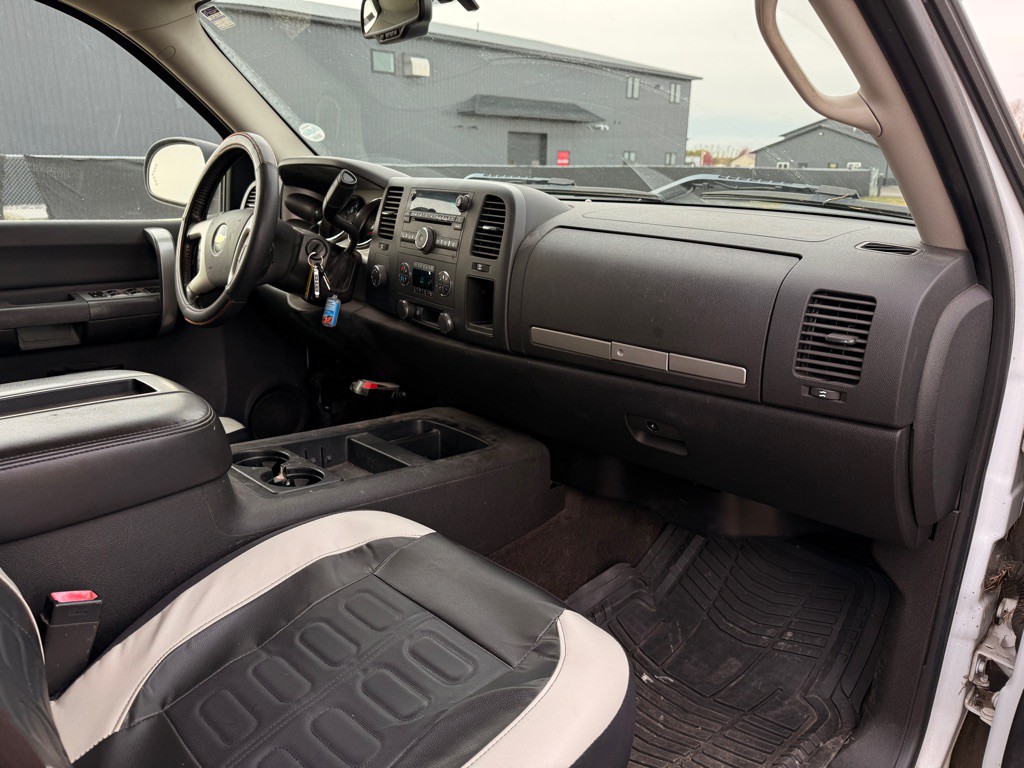 2008 Chevrolet Silverado 1500 Image 16