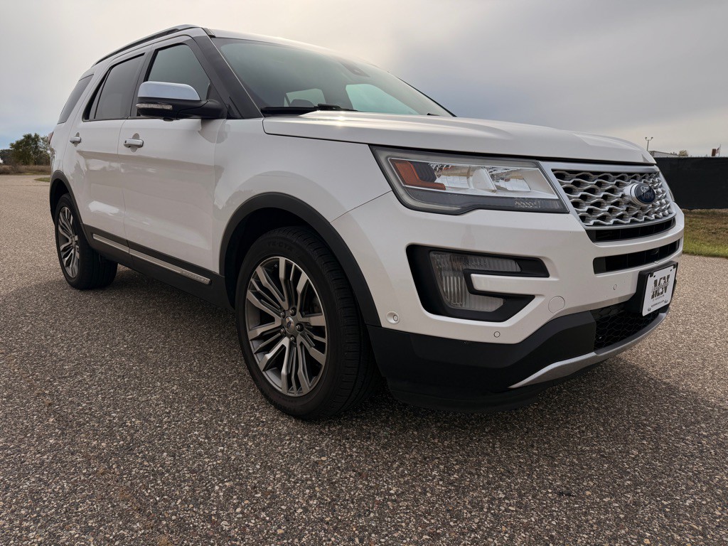 2017 Ford Explorer Image 3