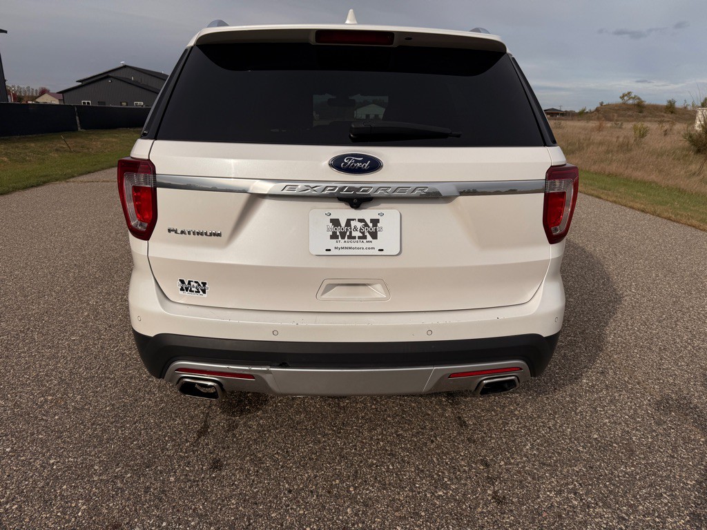 2017 Ford Explorer Image 6