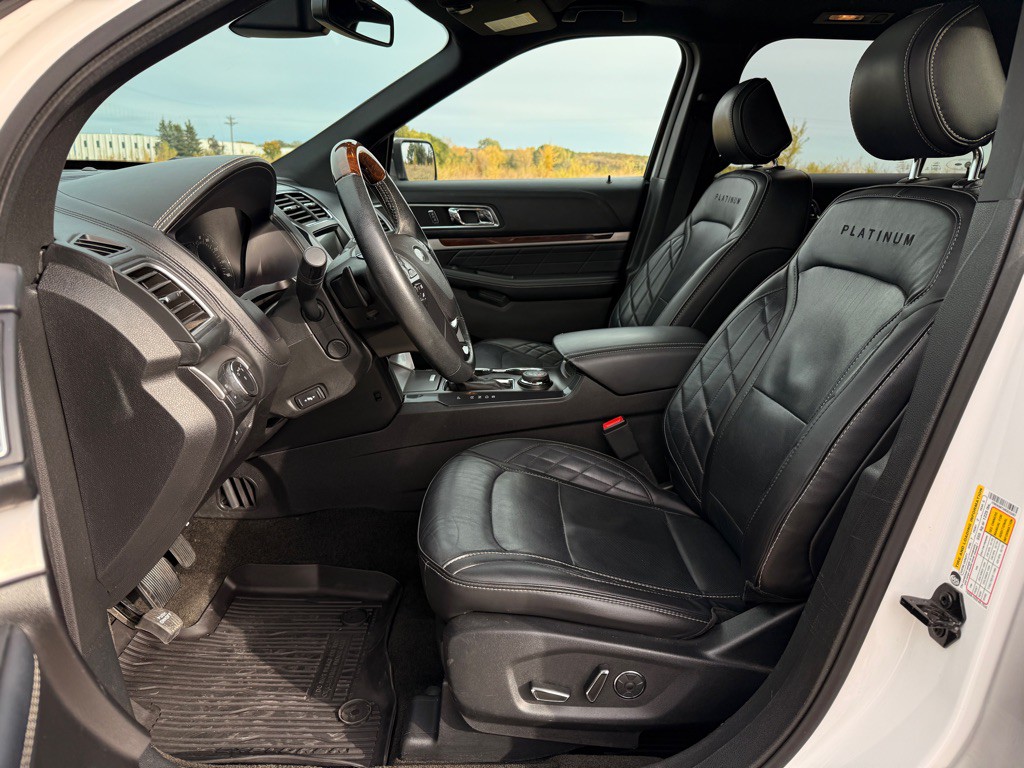 2017 Ford Explorer Image 10