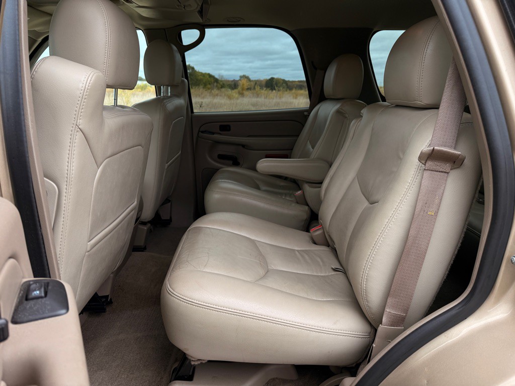 2005 Chevrolet Tahoe Image 13