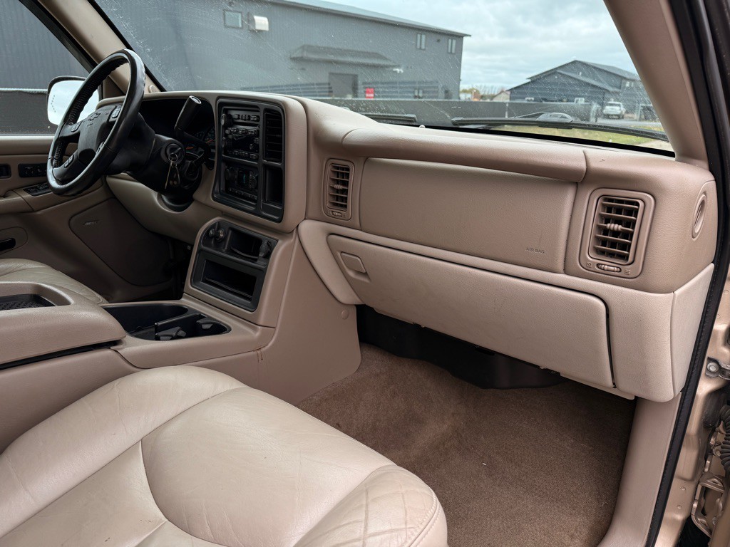 2005 Chevrolet Tahoe Image 19