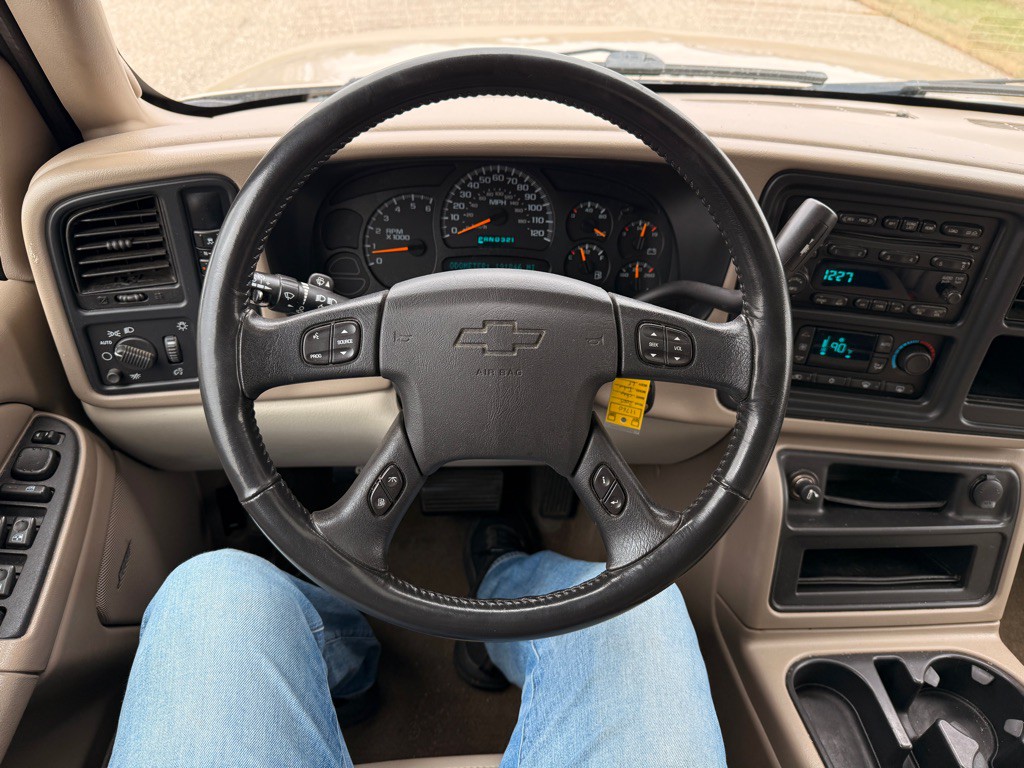 2005 Chevrolet Tahoe Image 24