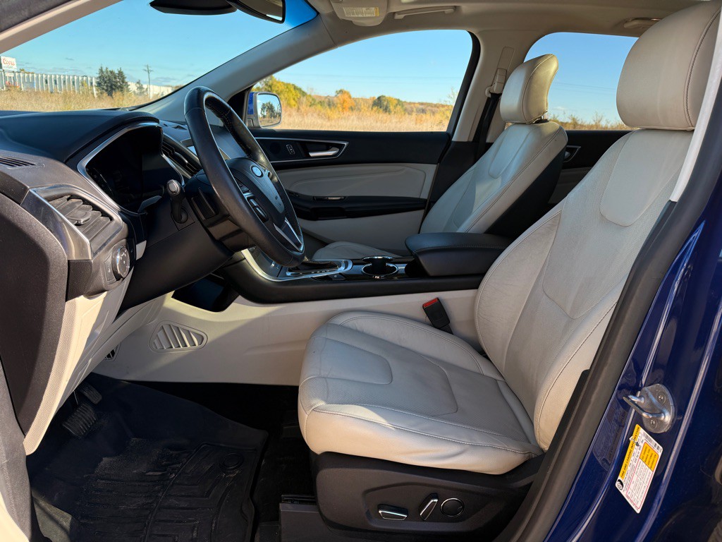 2015 Ford Edge Image 10