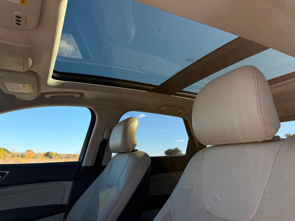 2015 Ford Edge Image 11