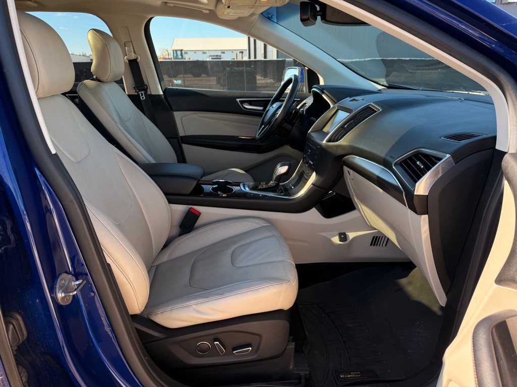 2015 Ford Edge Image 18
