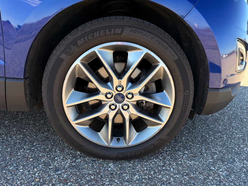 2015 Ford Edge Image 32