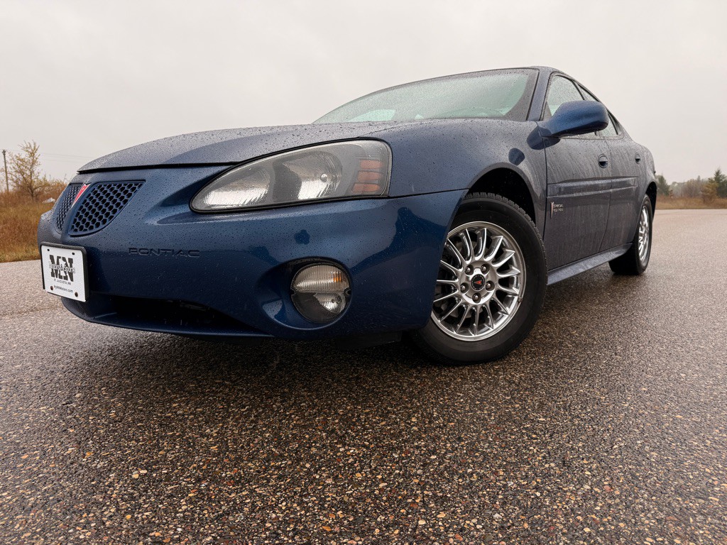 2004 Pontiac Grand Prix Image 1