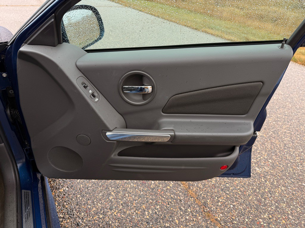 2004 Pontiac Grand Prix Image 18