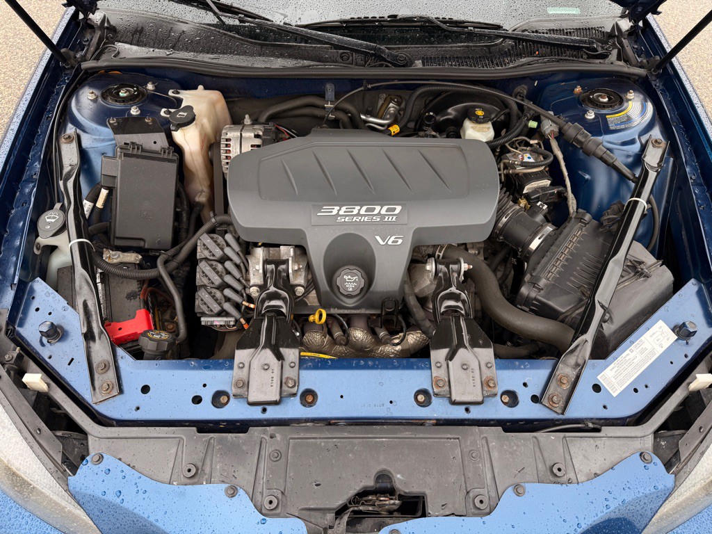 2004 Pontiac Grand Prix Image 26