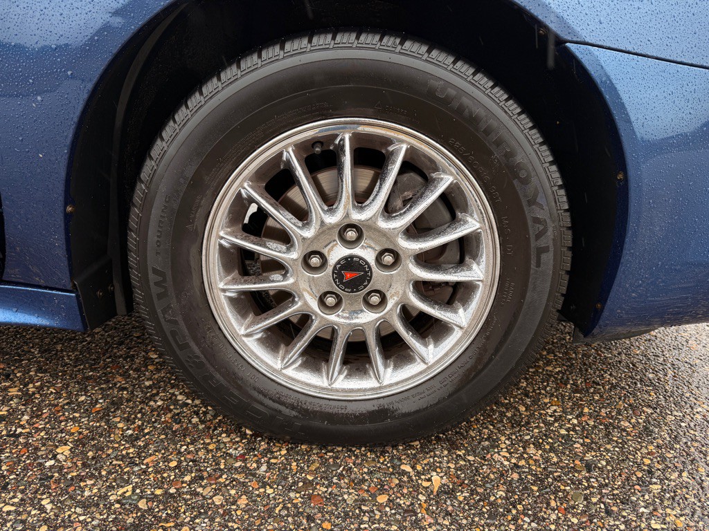 2004 Pontiac Grand Prix Image 28