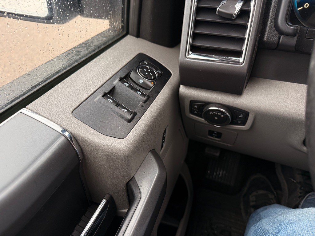 2016 Ford F-150 Image 24