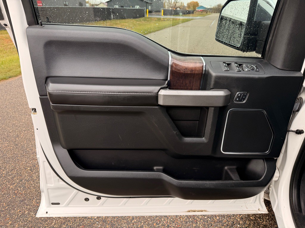 2016 Ford F-150 Image 12