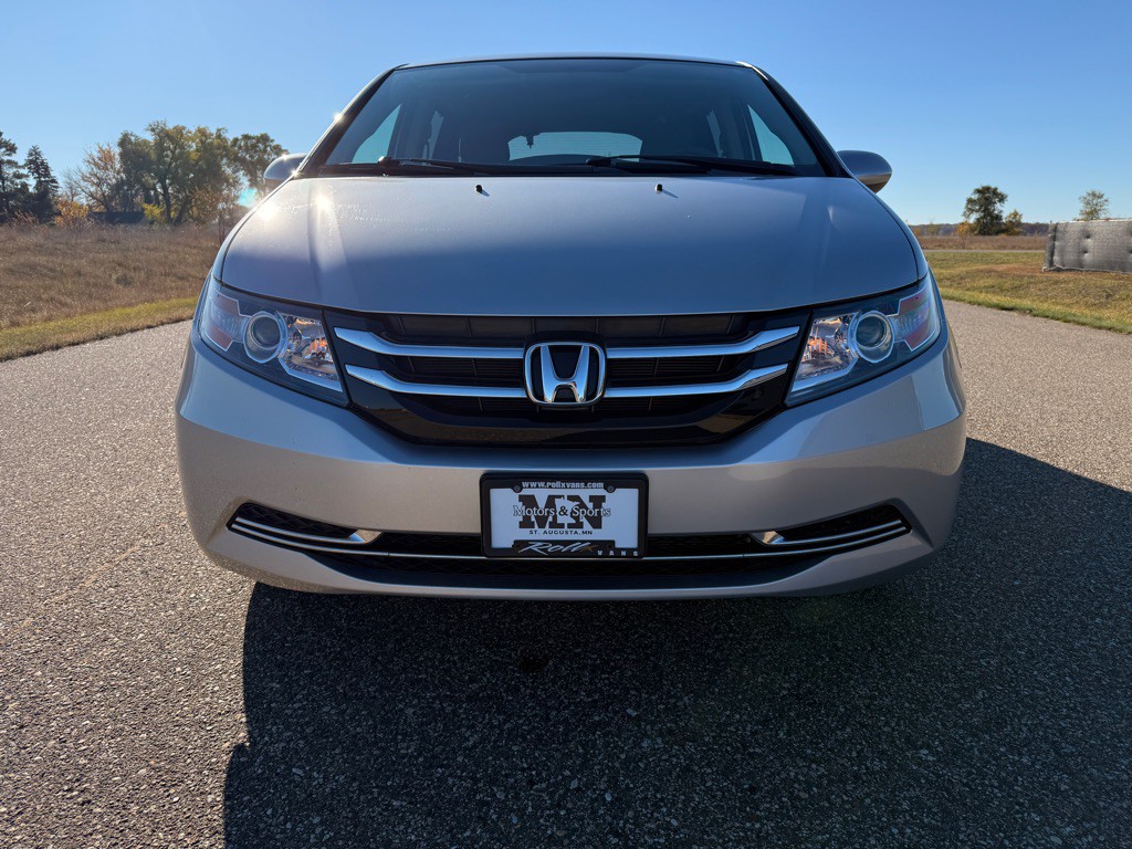 2015 Honda Odyssey Image 3