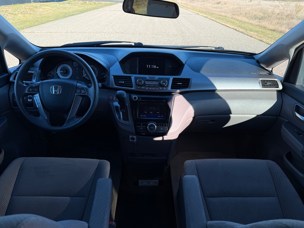 2015 Honda Odyssey Image 24