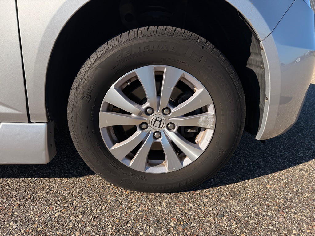 2015 Honda Odyssey Image 34