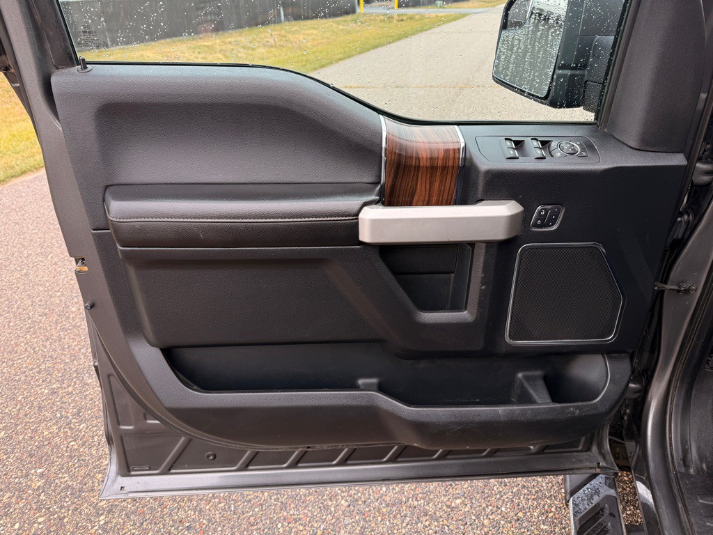 2015 Ford F-150 Image 11