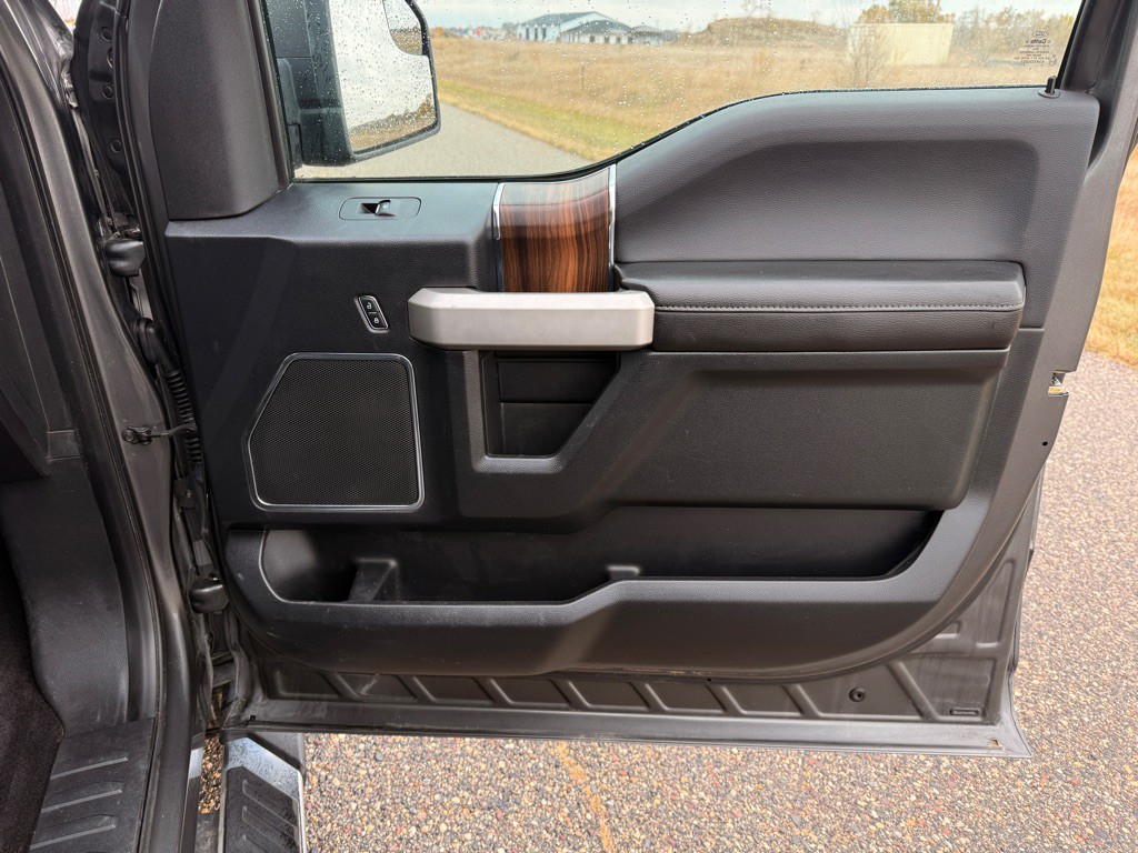 2015 Ford F-150 Image 20