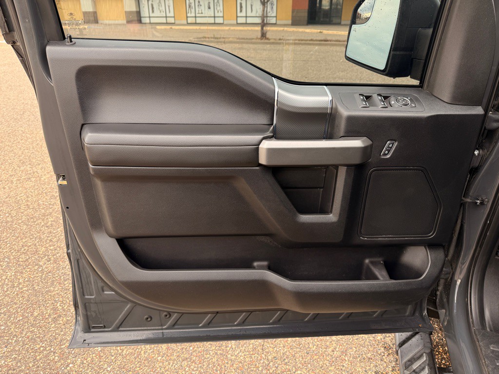 2016 Ford F-150 Image 11