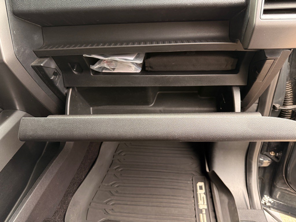 2016 Ford F-150 Image 18