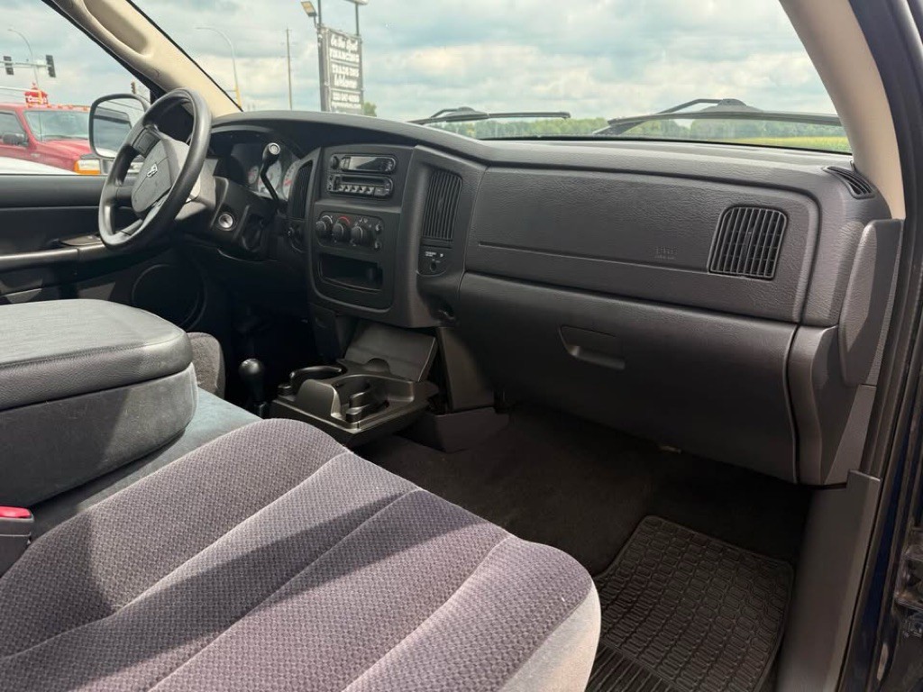 2004 Dodge Ram 1500 Image 9