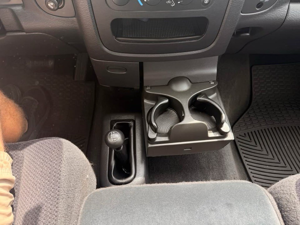 2004 Dodge Ram 1500 Image 10