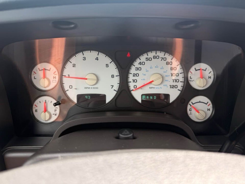 2004 Dodge Ram 1500 Image 13