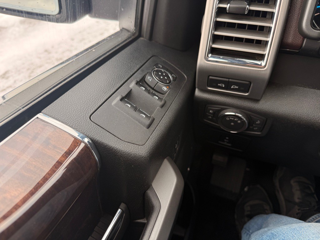 2016 Ford F-150 Image 28