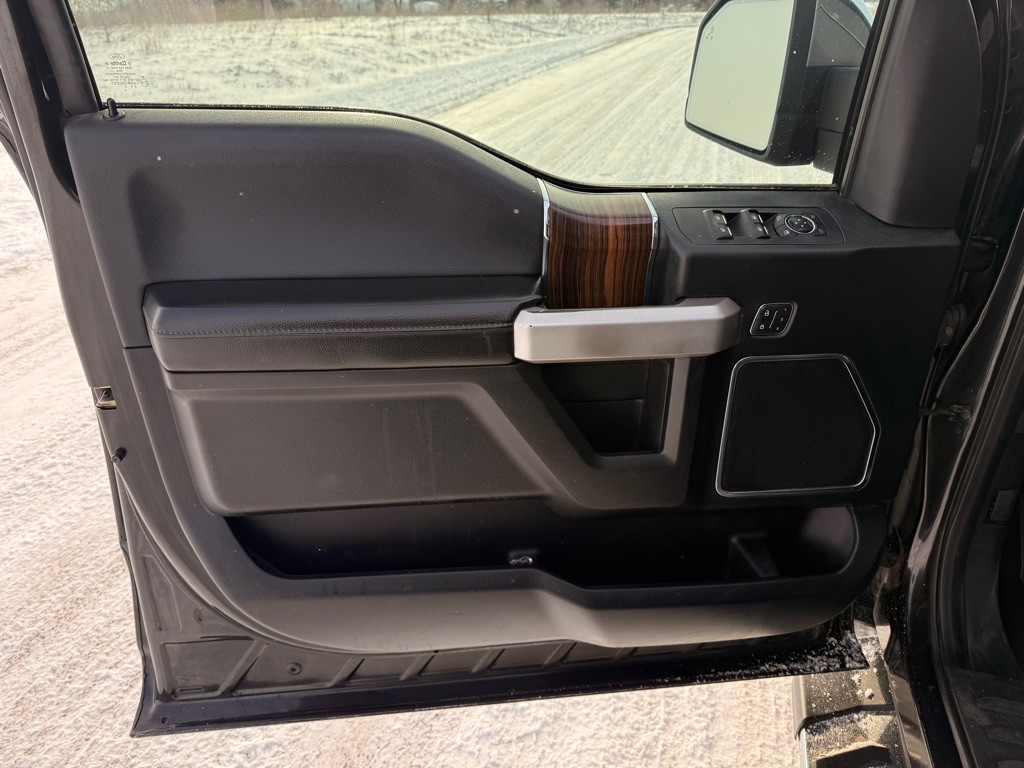 2015 Ford F-150 Image 12