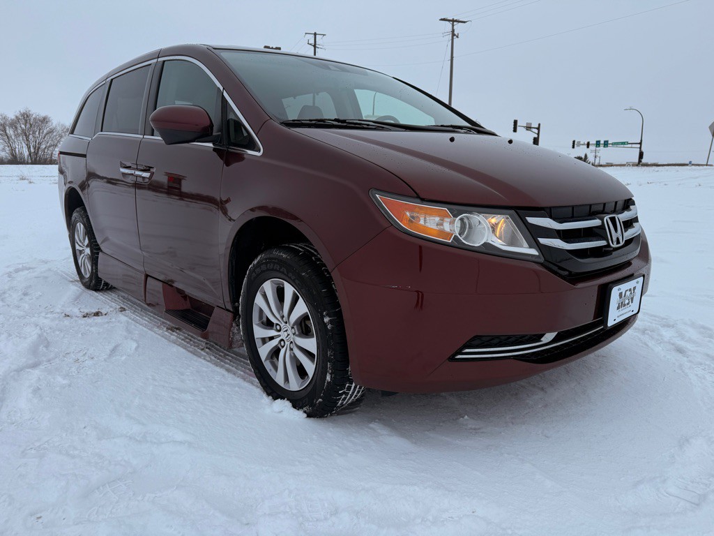 2017 Honda Odyssey Image 4