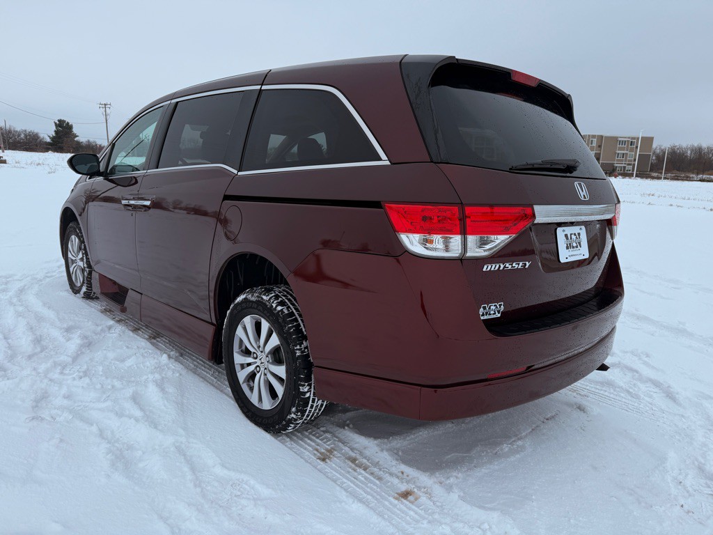 2017 Honda Odyssey Image 8